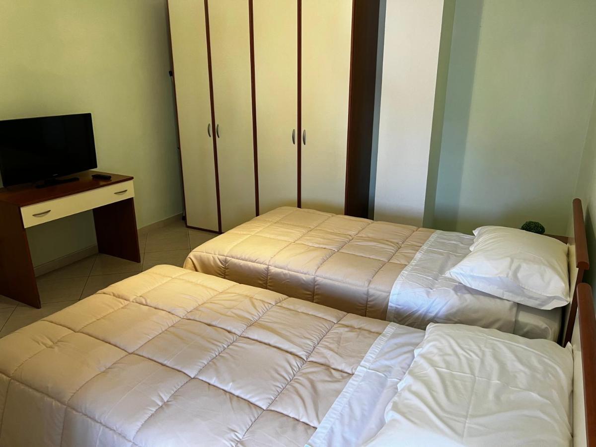 City Central Apartment 2 Tirana Kültér fotó